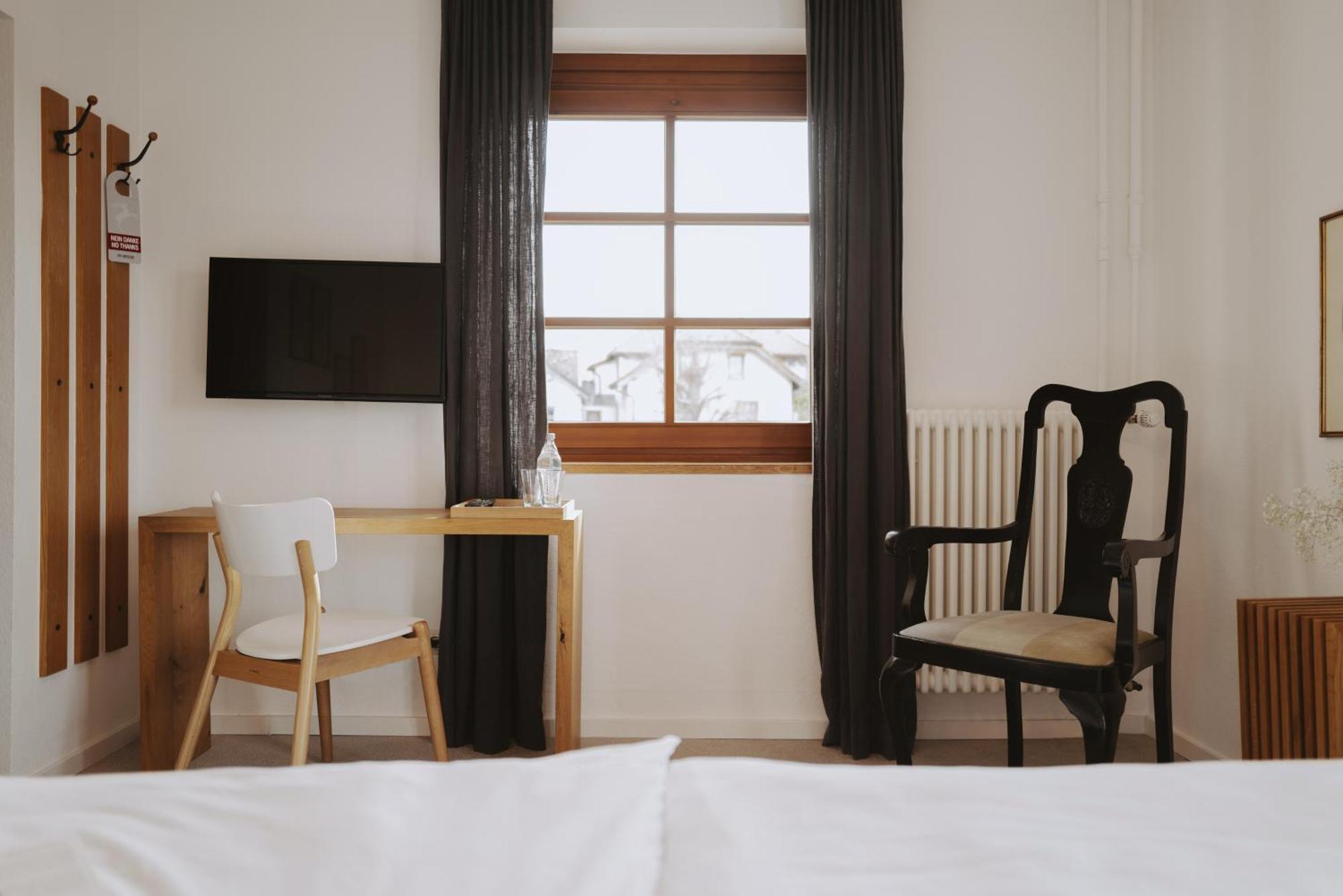 Der Hirschen Hotel Sankt Margen Phòng bức ảnh